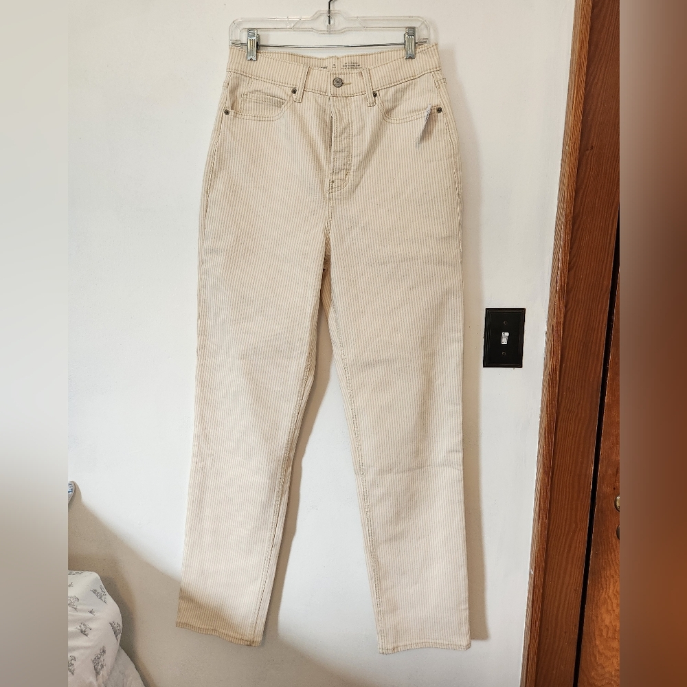 🌸NWT Old Navy tan and cream pin striped jeans Size 8 tall